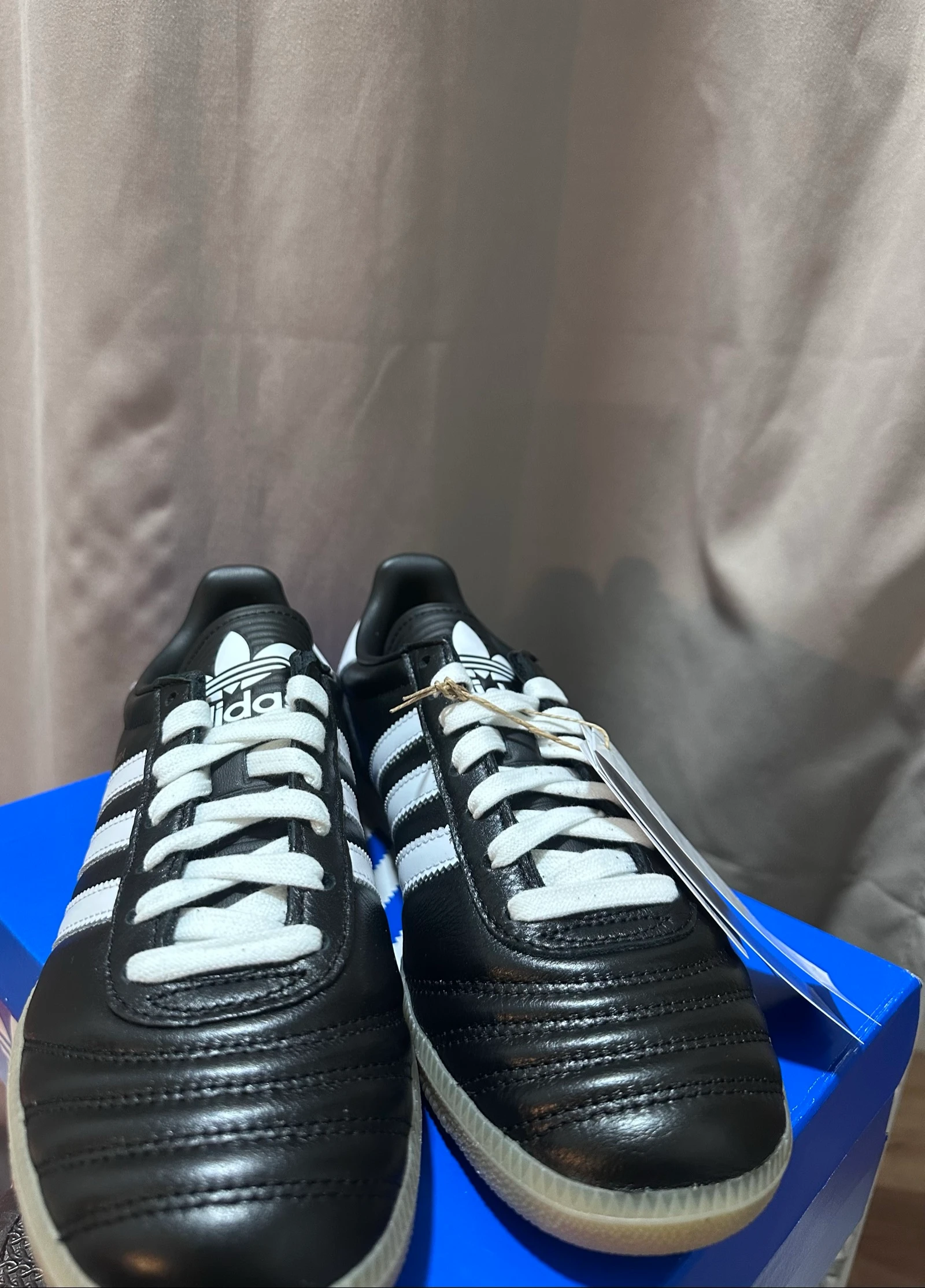 Baskets Samba Adidas cuir noir et blanc taille 38 – photo 4